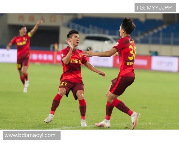 北京羽毛球队以65分领跑大满贯积分榜展现强劲实力