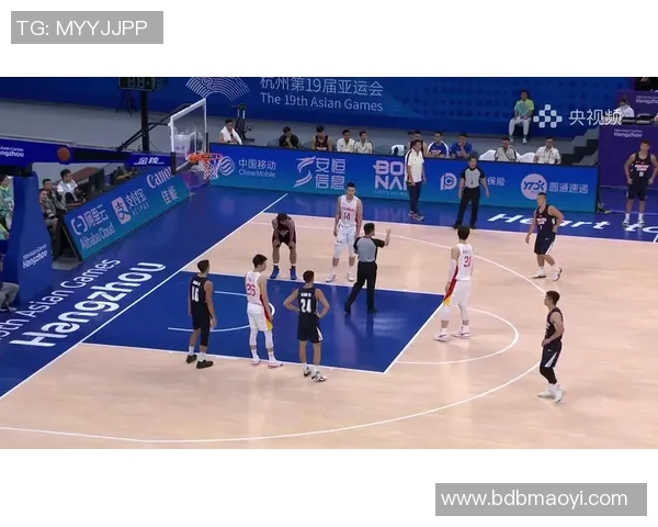 杭州篮球队配合问题引发热议球迷对战术执行和团队默契的不同看法